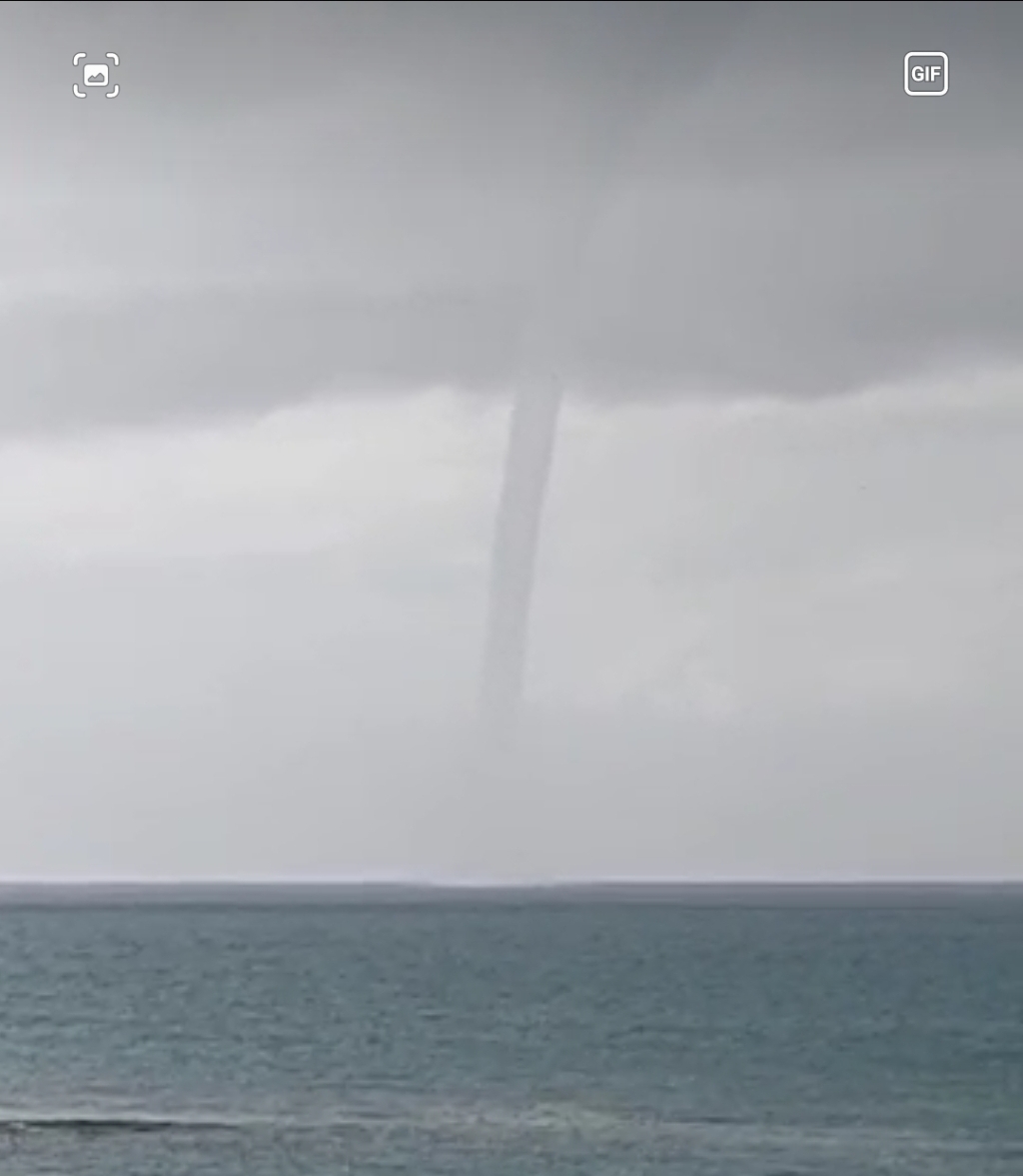 MET Office Issues Waterspout Warning